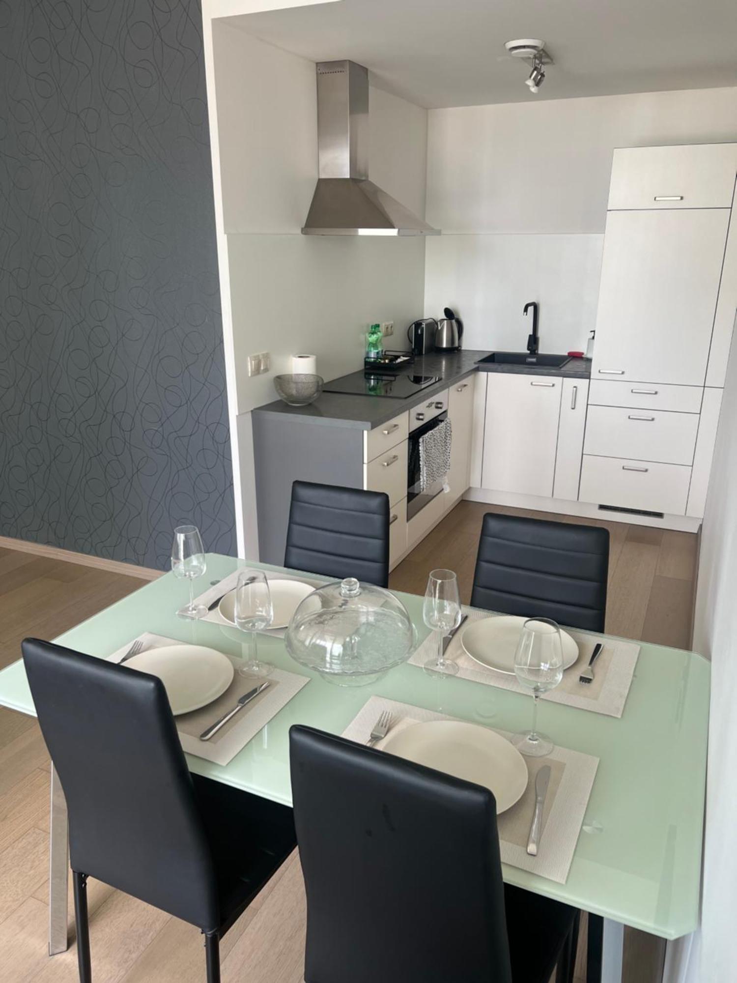 Skau Panorama Family & Business Apartment City View Free Parking Bratislava Exterior foto